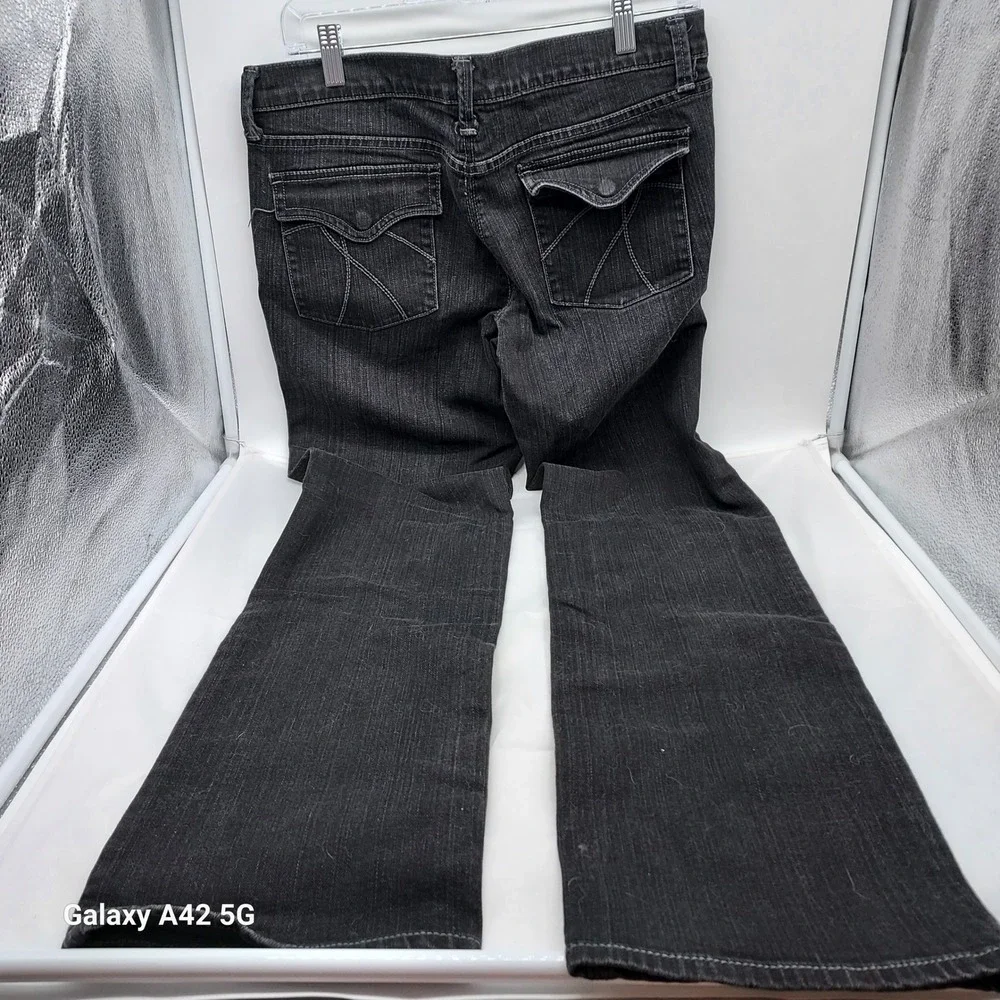 New York & Company East Side Straight Leg Jeans Black Faded Size 10‎ Average